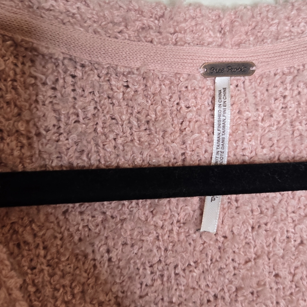 Free People Textured V-Neck Sweater Soft Pink Pullover - Picture 9 of 13